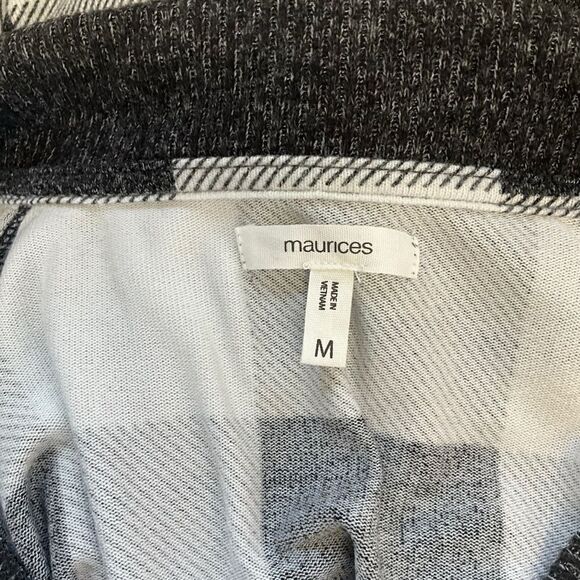 Maurices Black and White Check Pullover Lightweight Sweater Size M - Picture 8 of 10
